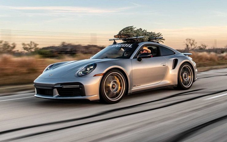 Audi RS6 Avant, рекорд скорости, универсал Audi, рождественская елка