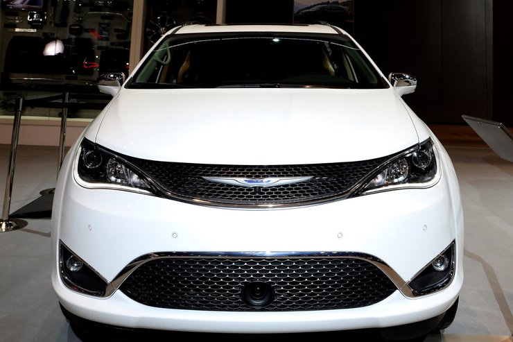 Крайслер Пасифика