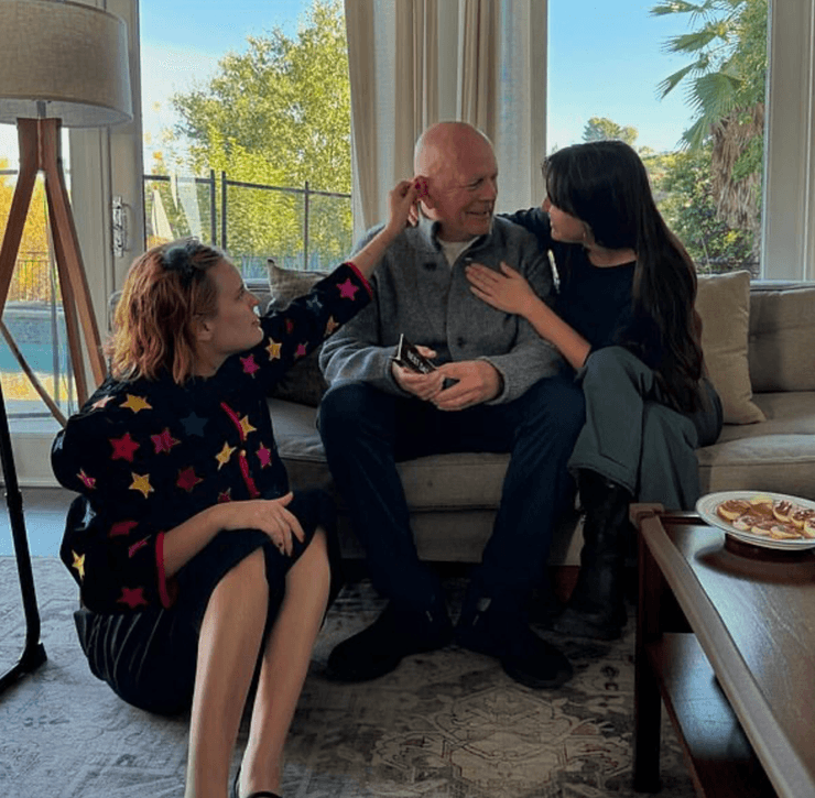 Брюс Уиллис с дочерьми
