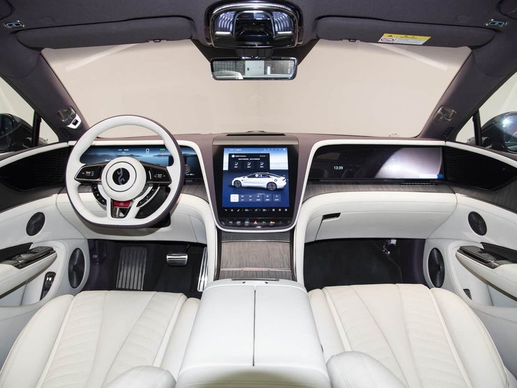 Салон BYD yangwang u7, BYD Yangwang U7, BYD Yangwang U7, новый BYD Yangwang U7, электромобиль BYD