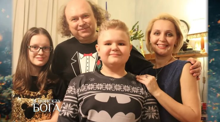 Татьяна Проценко с мужем и детьми