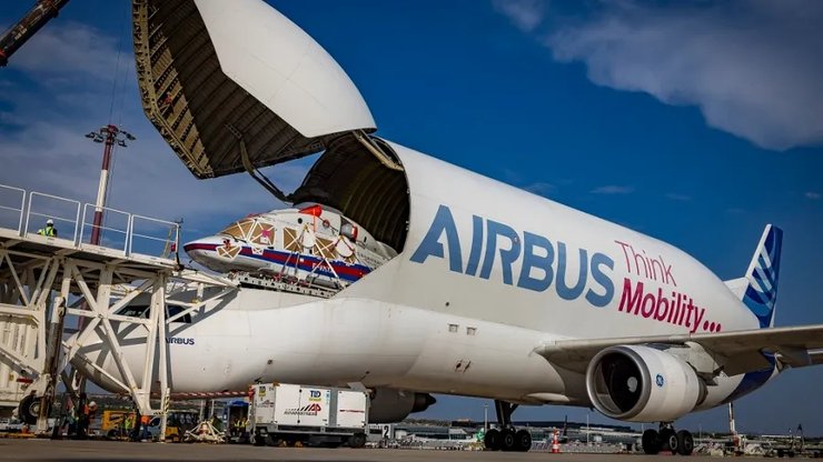 самолет Airbus BelugaST 1 Самолет Airbus BelugaST