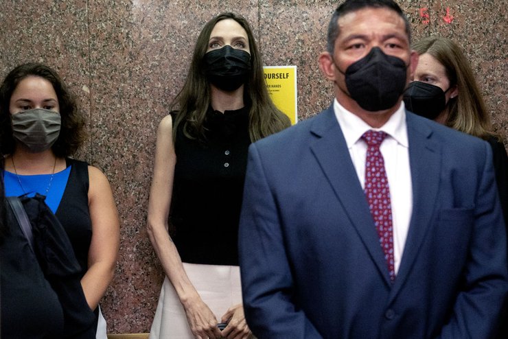 Анджеліна Джолі, ліфт, Білий дім, анорексія