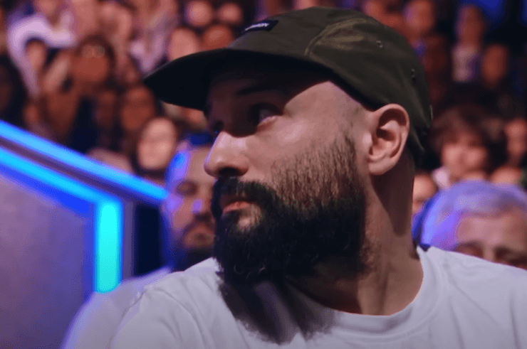 Розовый в зале во время съемок "Лиги Смеха"