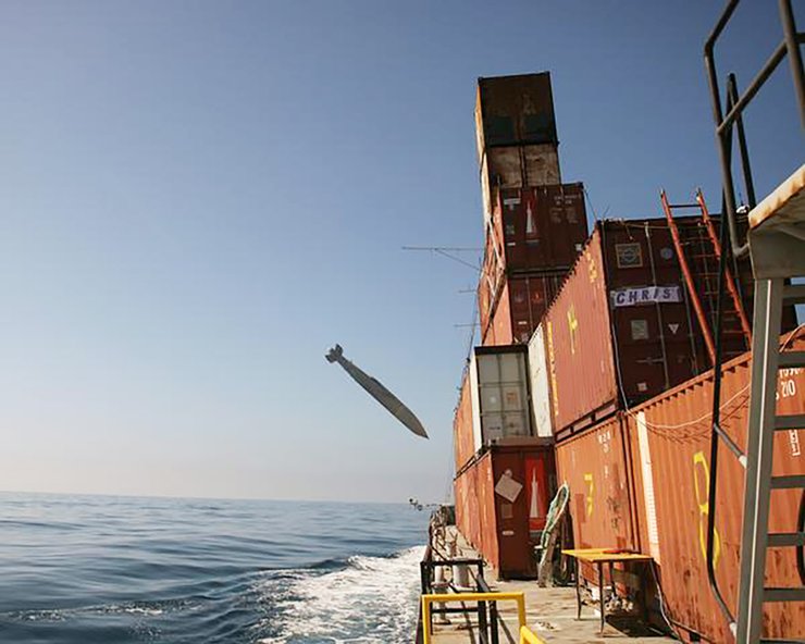 бомбовые удары, обстрел ВС США