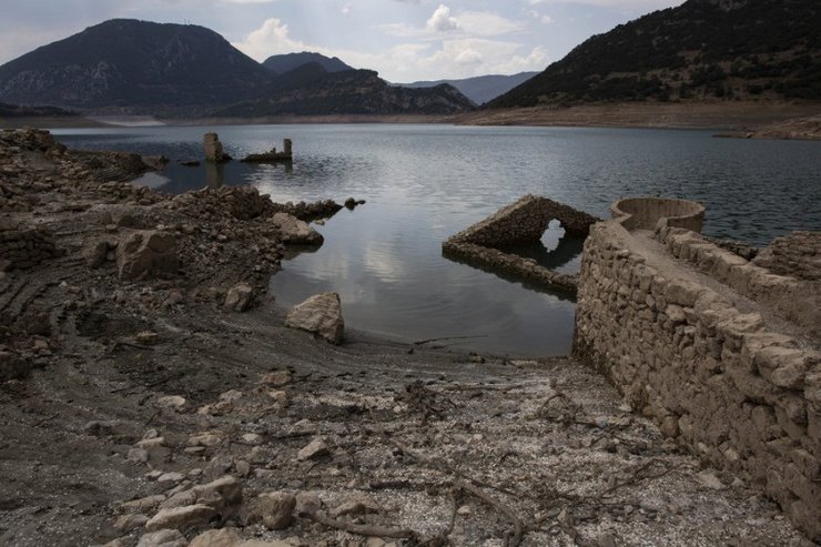 каллио, греция, засуха, деревня призрак, затонувшая деревня