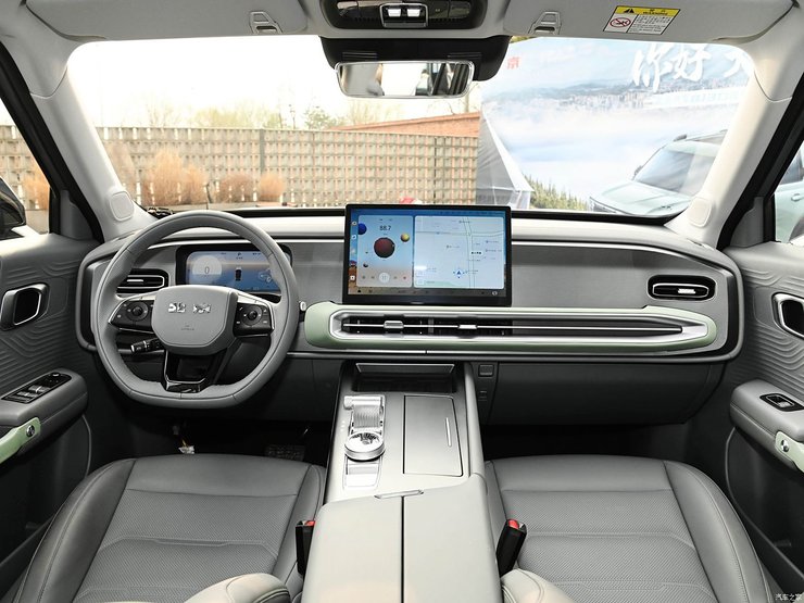 салон BAIC BJ30, Новый BAIC BJ30, кроссовер BAIC, китайский кроссовер, китайский кроссовер