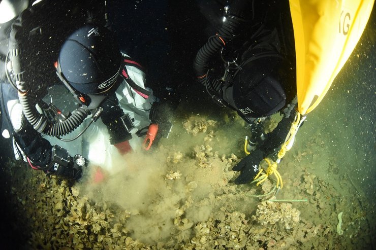 британник водолазы затонувший корабль