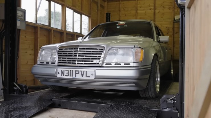 Mercedes-Benz W124 320TE