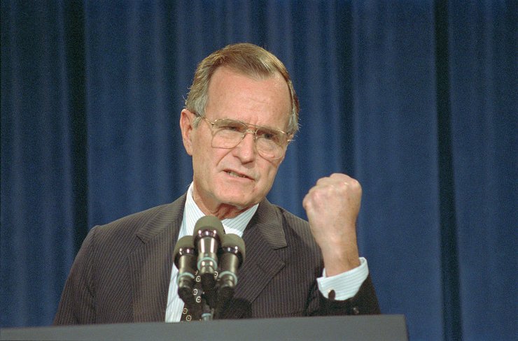 президент Буш, Джордж Буш старший