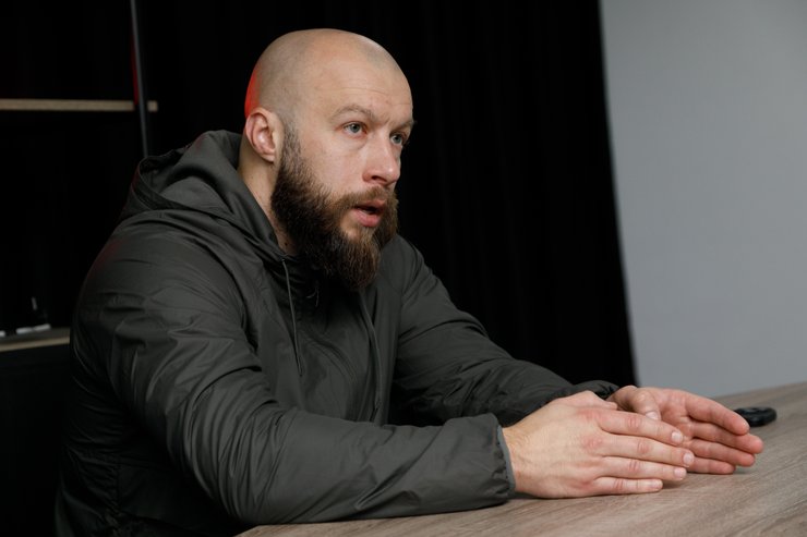 Замкомандира Максим Жорин из 3-й ОШБр