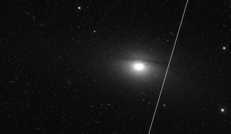 полосы от спутников, starlink, телескоп Хаббл, космос