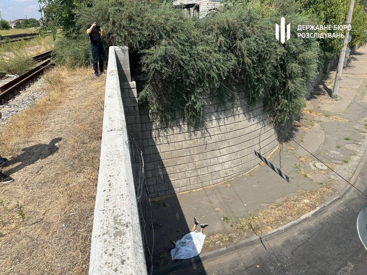 У Миколаєві чоловік стрибнув із мосту та тікав від ТЦК