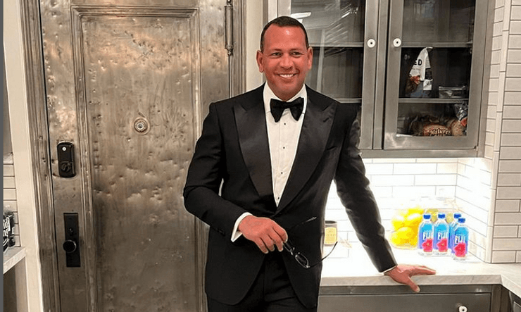 Алекс Родригес, комната