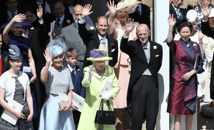 Королевская семья на свадьбе Гарри и Меган