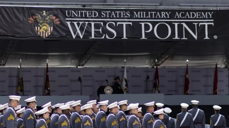 Академия West Point в США является ведущим учебным заведением в мире по подготовке военных