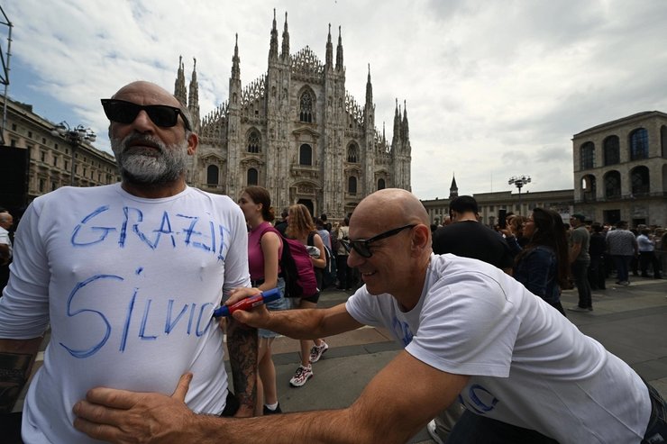 сильвио берлускони, милан, миланский собор, похороны берлускони