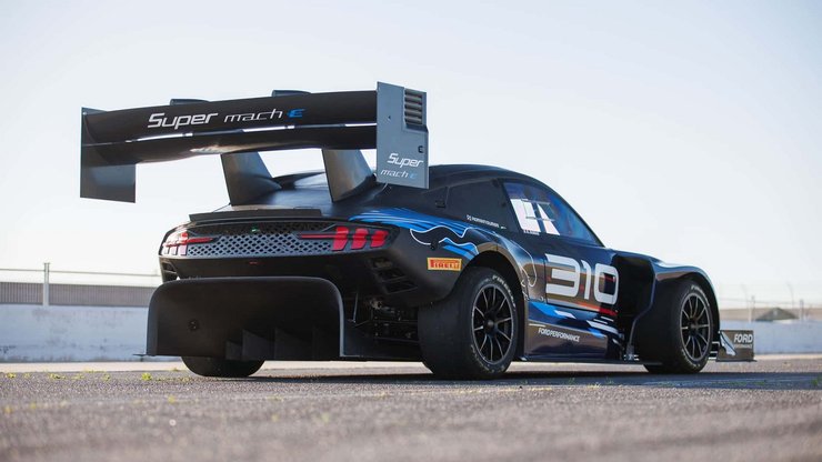 Ford Super Mustang Mach-E, Ford Mustang, новий Ford Mustang, електромобіль Ford Mustang, кросовер Ford Mustang