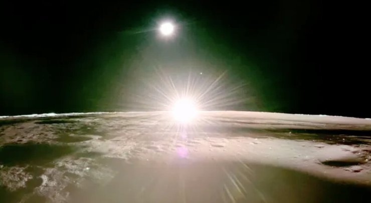 Ракета SpaceX завтра врежется в Луну: ученые выяснили, почему это произойдет