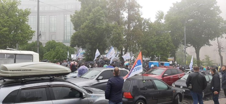 протест застройщиков банка аркада на дороге
