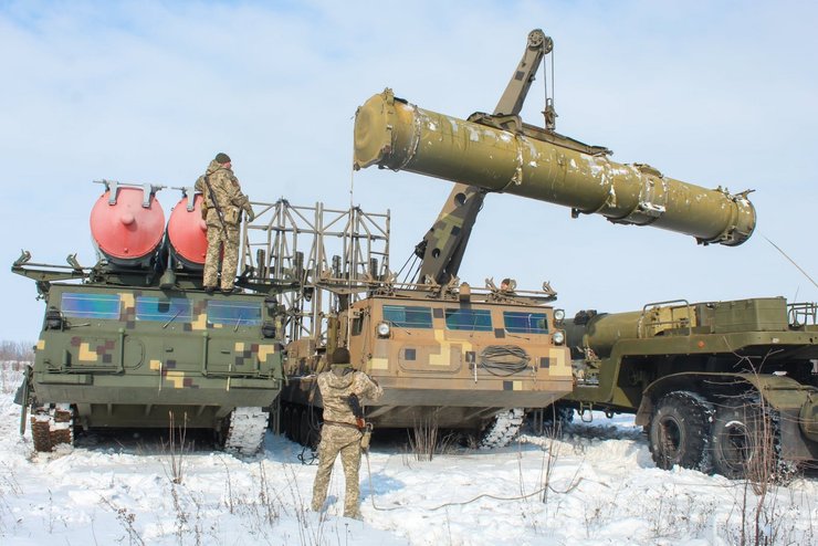 С-300В1, ЗРК С-300В1, комплекс С-300В1, система С-300В1, С-300В1 відео, як виглядає С-300В1, характеристики С-300В1