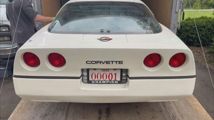 Chevrolet Corvette C4, Chevrolet Corvette 1984, Chevrolet Corvette