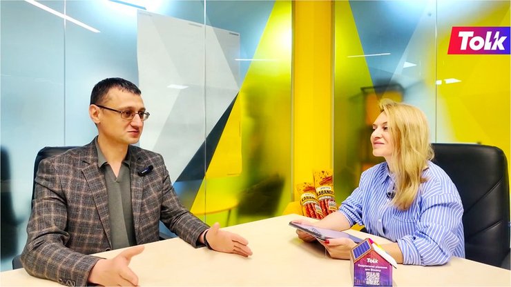 Заступник генерального директора з питань виробництва ТОВ "Дмитрук-Фудз" Андрій Юзвяк та засновниця Novikova Agency Олександра Новікова