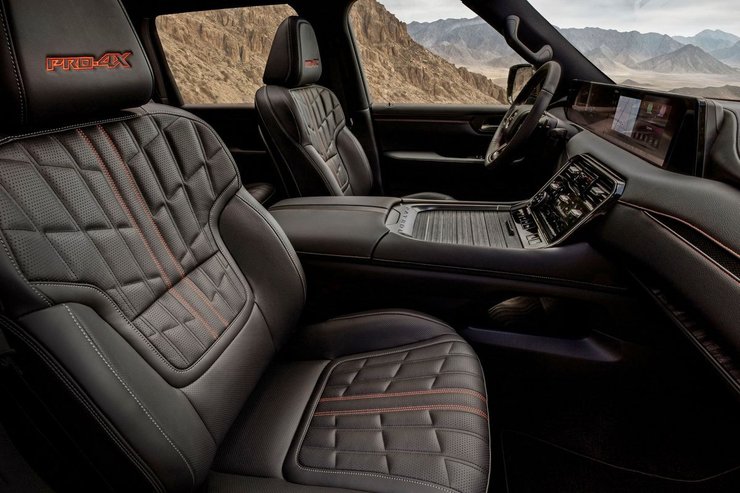 Салон Nissan Patrol, Nissan Patrol Pro-4X, Nissan Patrol 2025, новый Nissan Patrol