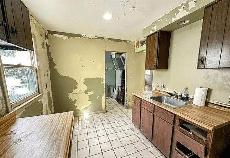 Дом за 1 доллар, дом, жилье, недвижимость, сдавали в аренду, продажа дома, продают дом за 1 доллар, ремонт, старый дом