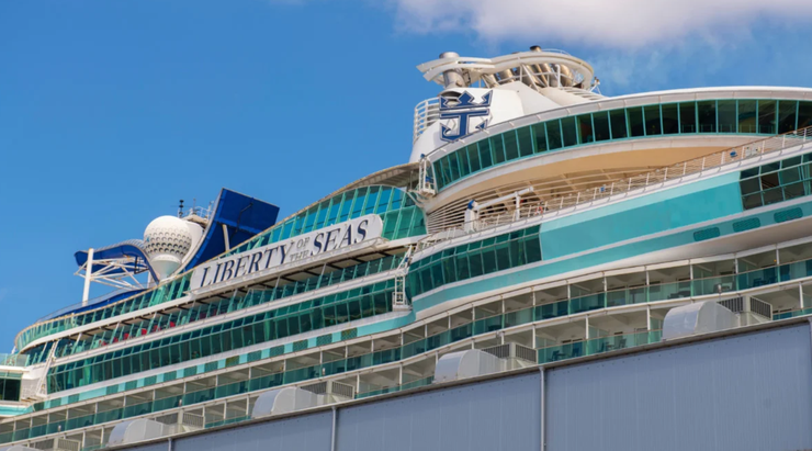 Турист прыгнул с круизного лайнера, корабль Liberty of the Seas компании Royal Caribbean, туризм, курьезы, скандал, Куба, фото