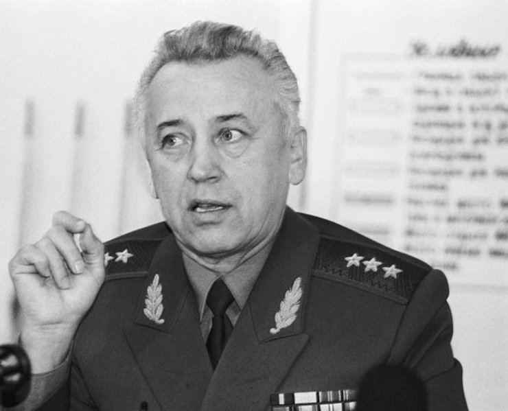 максим галкін батько