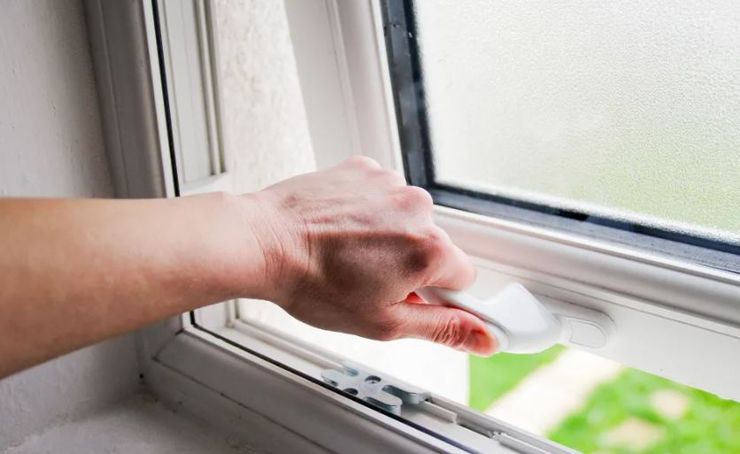 Конденсат на окнах, как избавиться, что сделать, чтобы он не появлялся