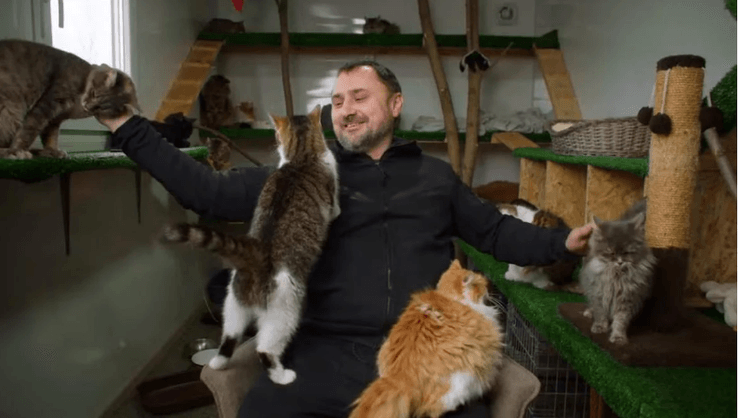 Дмитро Ревнюк, ЗооПатруль, Ми наші улюбленці і війна, антон птушкін, фільм антона птушкіна, фільм про тварин, фільм про війну