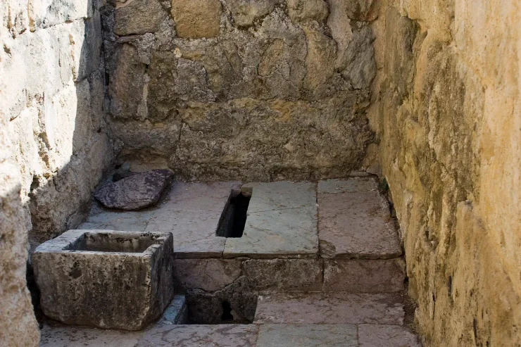 історія археологія кордова вбиральня каналізація