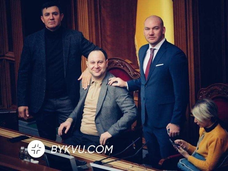 Блокировка трибуны