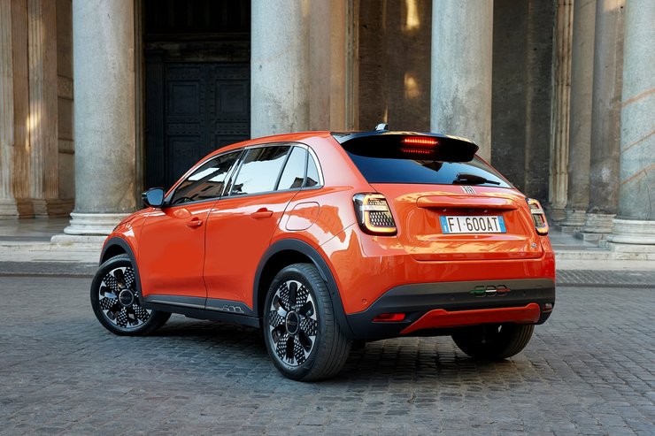 новий Fiat 600, Fiat 600e, Fiat 600, Fiat 600, Fiat 600 2024, кросовер Fiat 600, електромобіль Fiat
