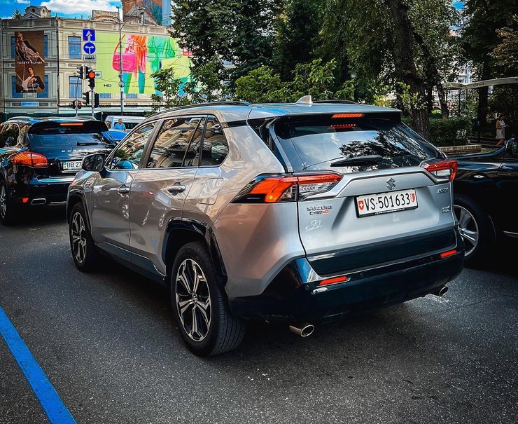 новий Suzuki Across, Кросовер Suzuki Across, Suzuki Across, Suzuki Across, кросовер Suzuki