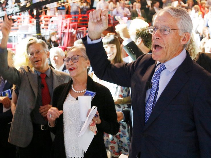 Семья Уолтонов