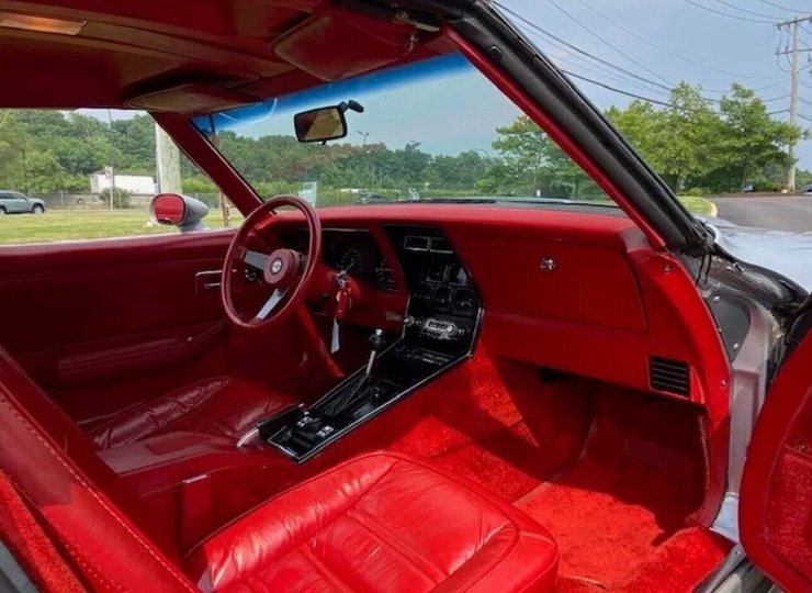 салон Chevrolet Corvette, Chevrolet Corvette 1978, Chevrolet Corvette, капсула времени