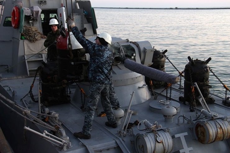 минирование? Азовское море