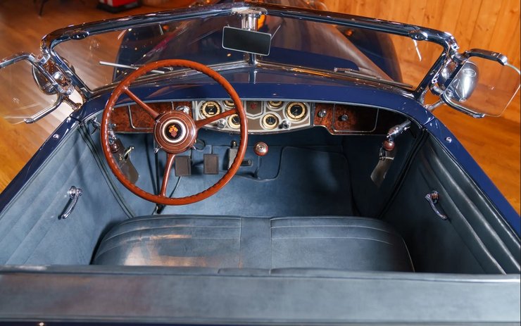 салон Packard Twelve