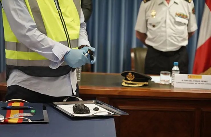 кокаиновый уголь, кокаин, наркотик