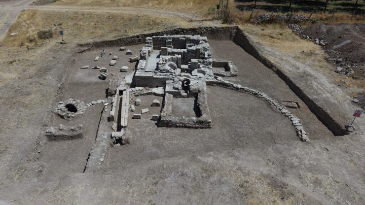 дослідники розкопали римську лазню