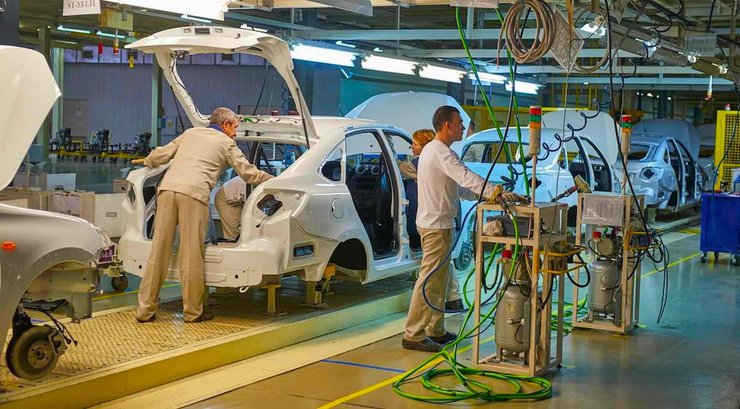 завод ВАЗ, производство ВАЗ, автоВАЗ, Lada Granta, Lada Vesta, Lada Niva, санкции против РФ