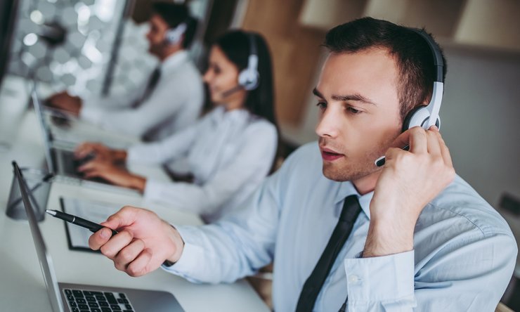 звонят коллекторы, просроченная задолженность, колл-центры