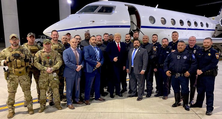 Дональд Трамп, президент США, літак Трампа, джет Трампа, літак Gulfstream