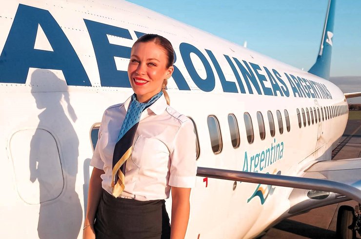 Стюардеса розповіла, що не потрібно брати з собою в літак і про те, як це може нашкодити