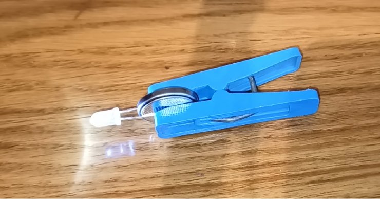 Самодельный фонарик