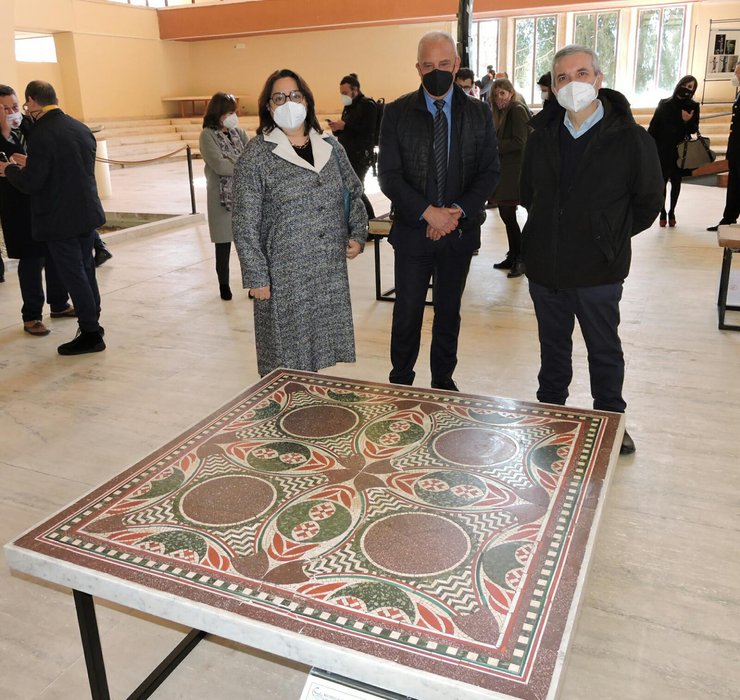 Мозаика, Музей римских кораблей