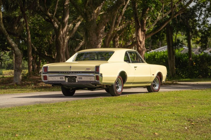 Oldsmobile 442 W-30 1967 года